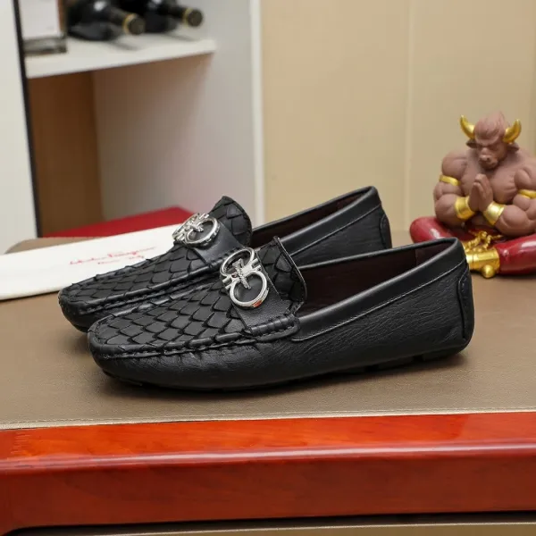 Salvatore Ferragamo Gancini Loafer Black Python-Embossed Leather Loafers - 8
