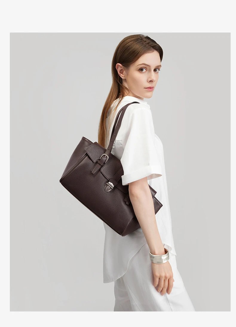 Design Structured Flap Closure White Handbag - 15