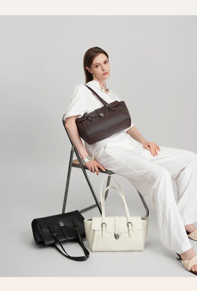 Design Structured Flap Closure White Handbag - 18