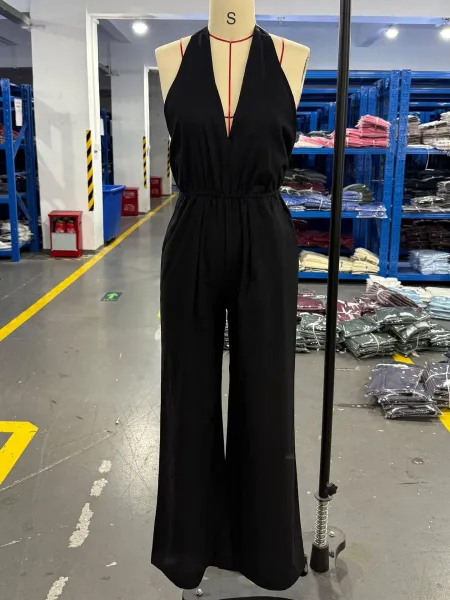 Design Halter Neck Wide-Leg Jumpsuit Black Dress - 9