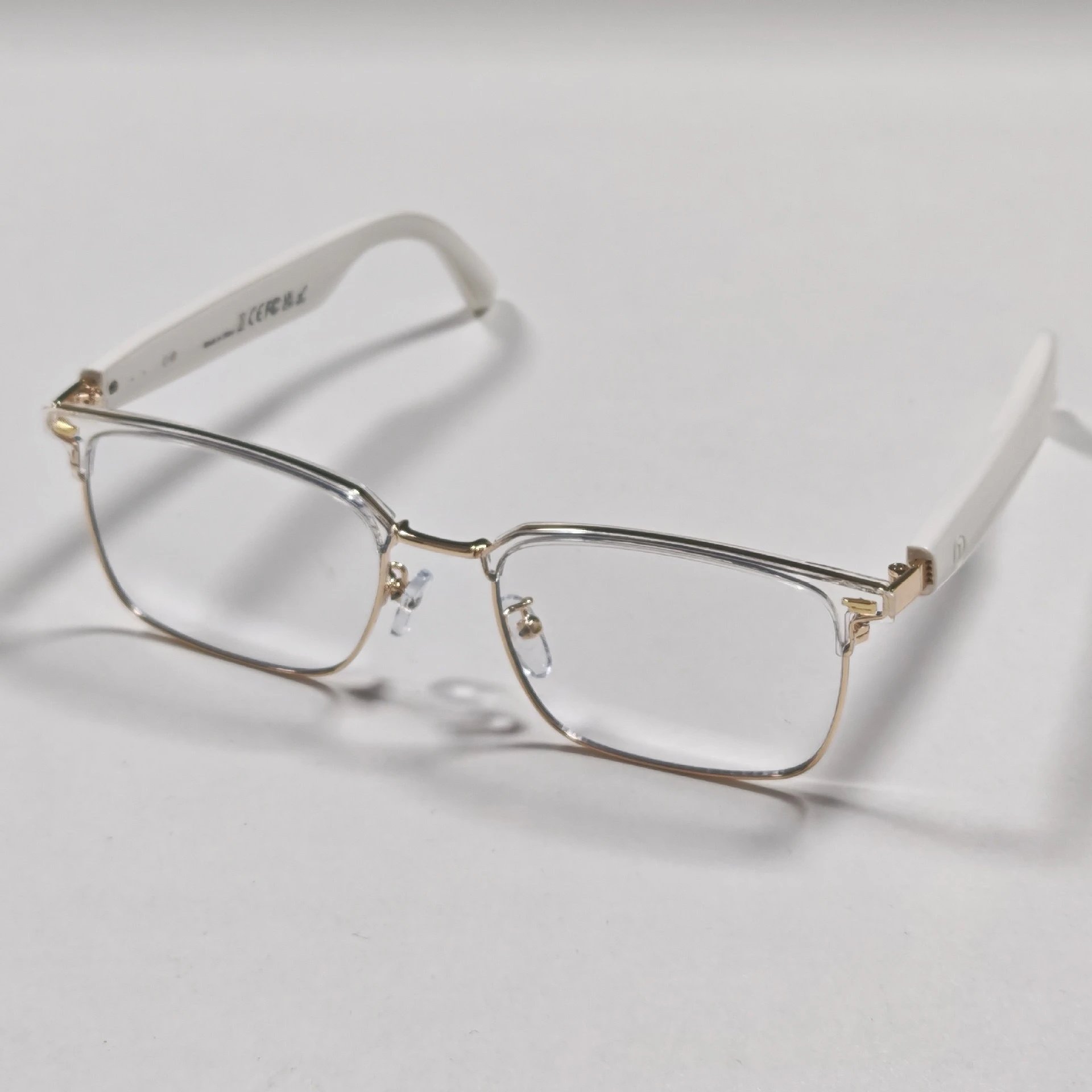 GS13 Platinum White (Gradient)