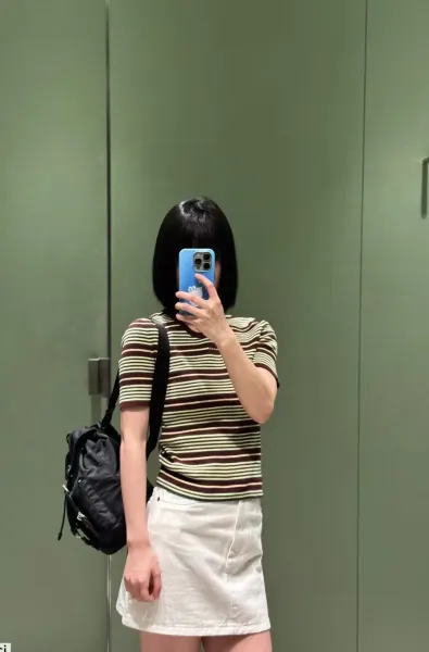 Design Striped Knit Short-Sleeve Top in Burgundy, Green, and Cream Tops - 5