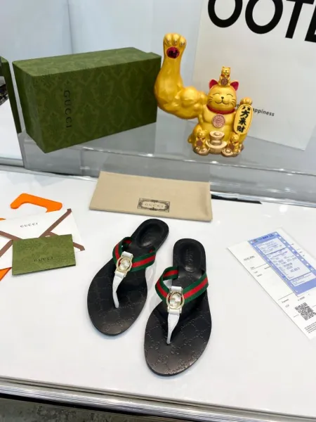 Gucci Horsebit Thong Sandals Black and Tan Leather Sandals - 8