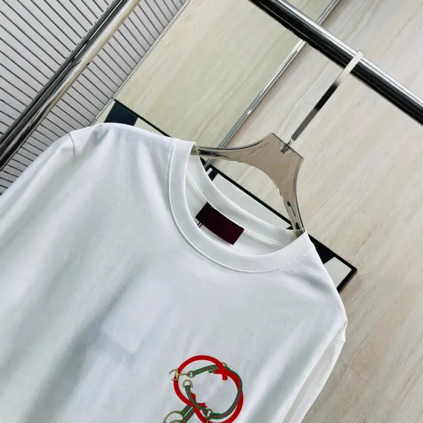 Design Graphic Logo Black T-Shirt - 9