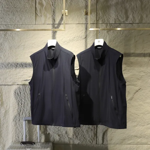 Design Forge Ahead Technical Vest Black Outerwear.vest - 17