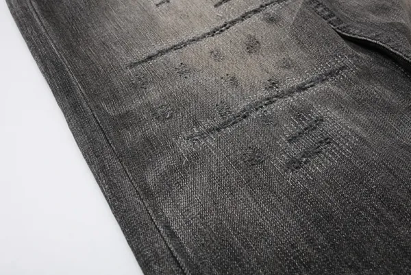 Yohji Yamamoto x Neighborhood Collection de Projets Communs Distressed Denim Jeans - 48
