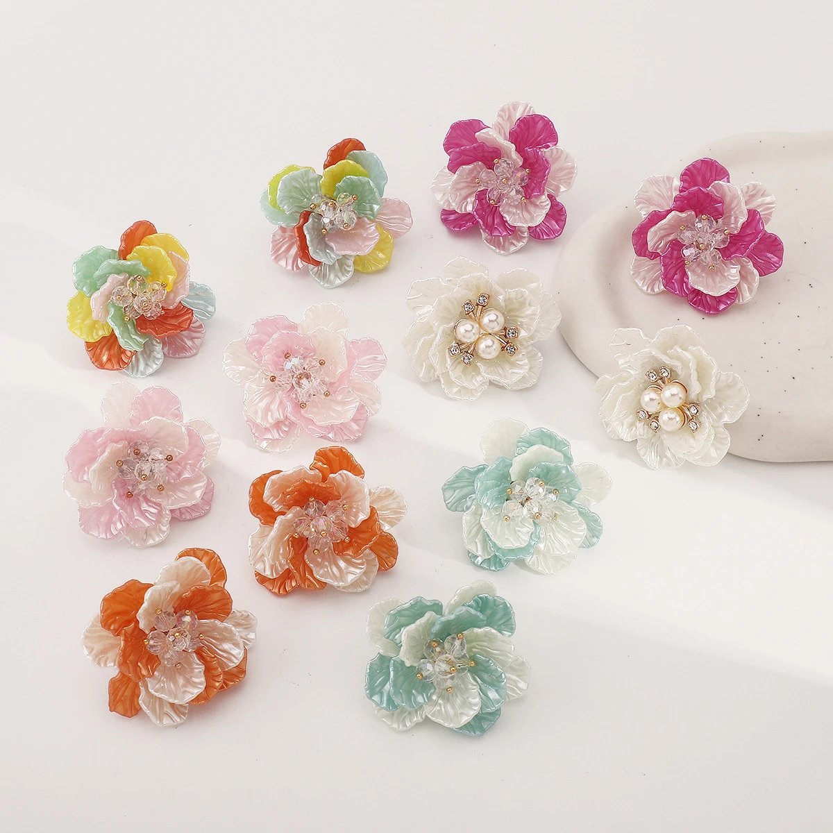 Design Floral Resin Crystal Stud Earrings Orange and Cream Jewelry - 35