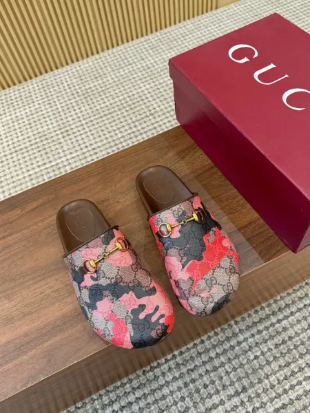Gucci Princetown Slide Multicolor GG Canvas Slippers - 1