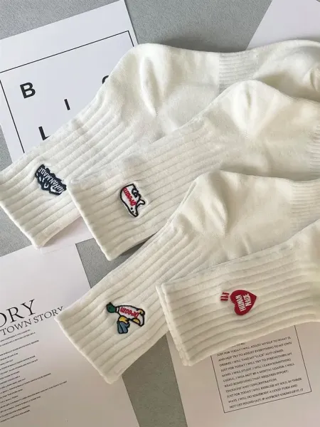 Design Mountain Logo Ribbed Crew Socks White - 7