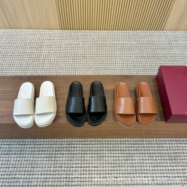 Gucci Logo-Embossed Platform Slide Black Sandals Slippers - 2