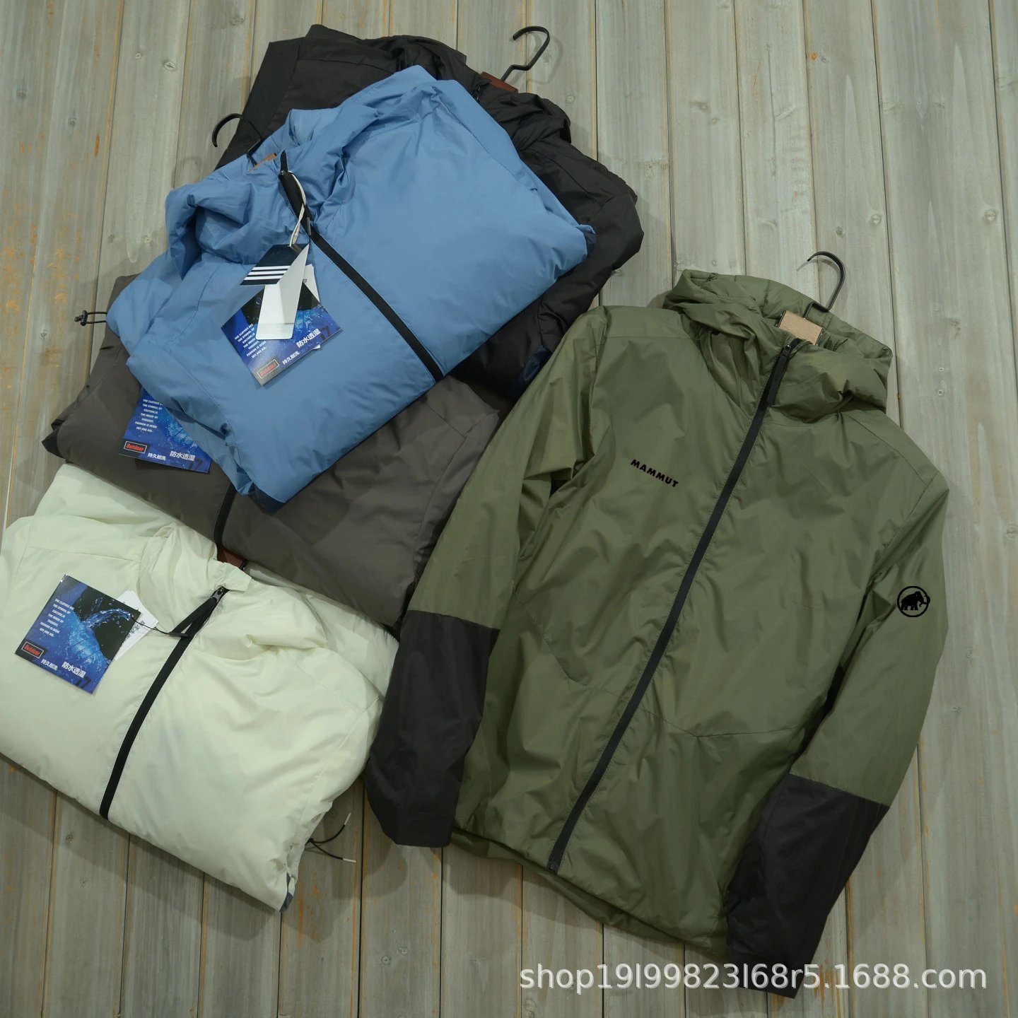 Design Mammut Eigerjoch Light Hooded Jacket Dark Gray Outerwear - 9