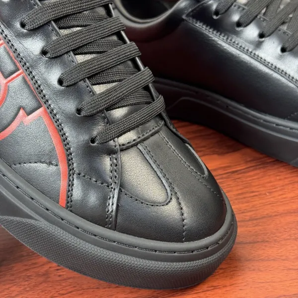 Hogan H222 Black and White Leather Sneakers - 7