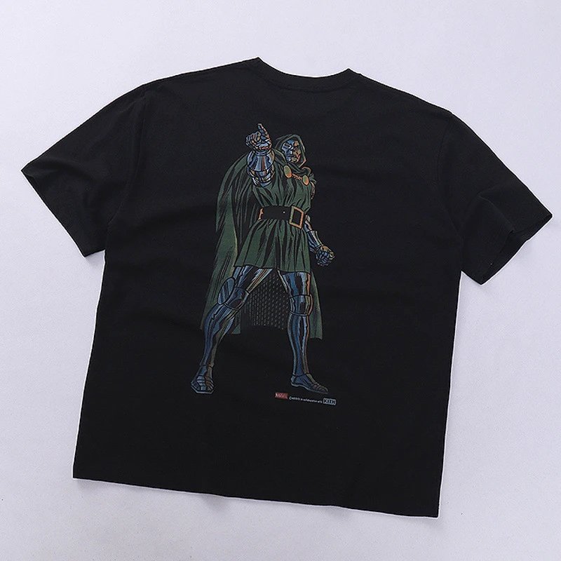 Design Cityscape Figure Print Black T-Shirt - 18