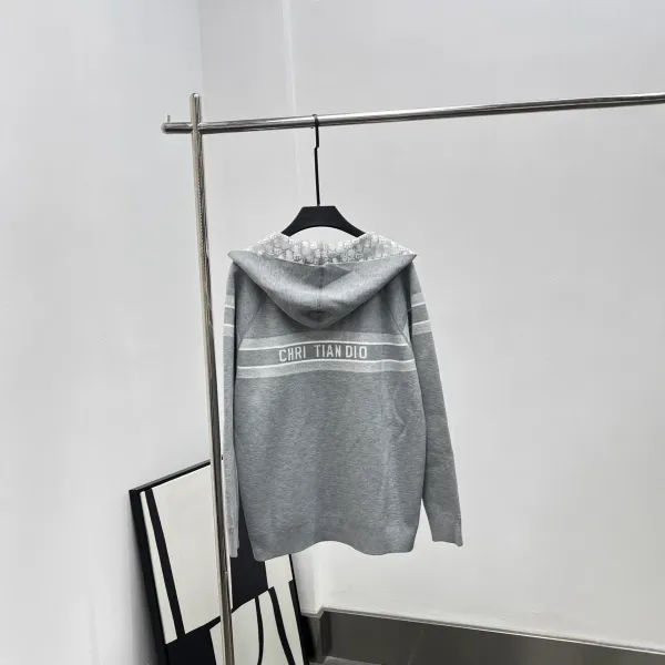 Design Zip-Up Hoodie with Striped Pattern and Printed Lining Gray Hoodie - 9