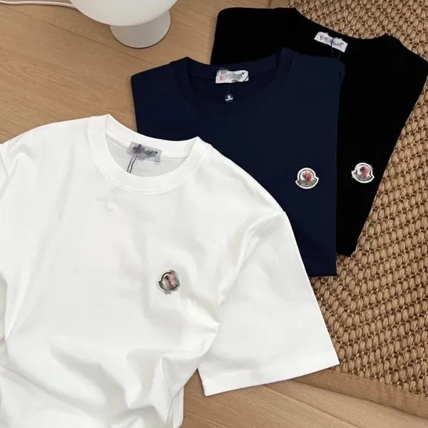 Moncler Logo Patch Black T-Shirt - 10