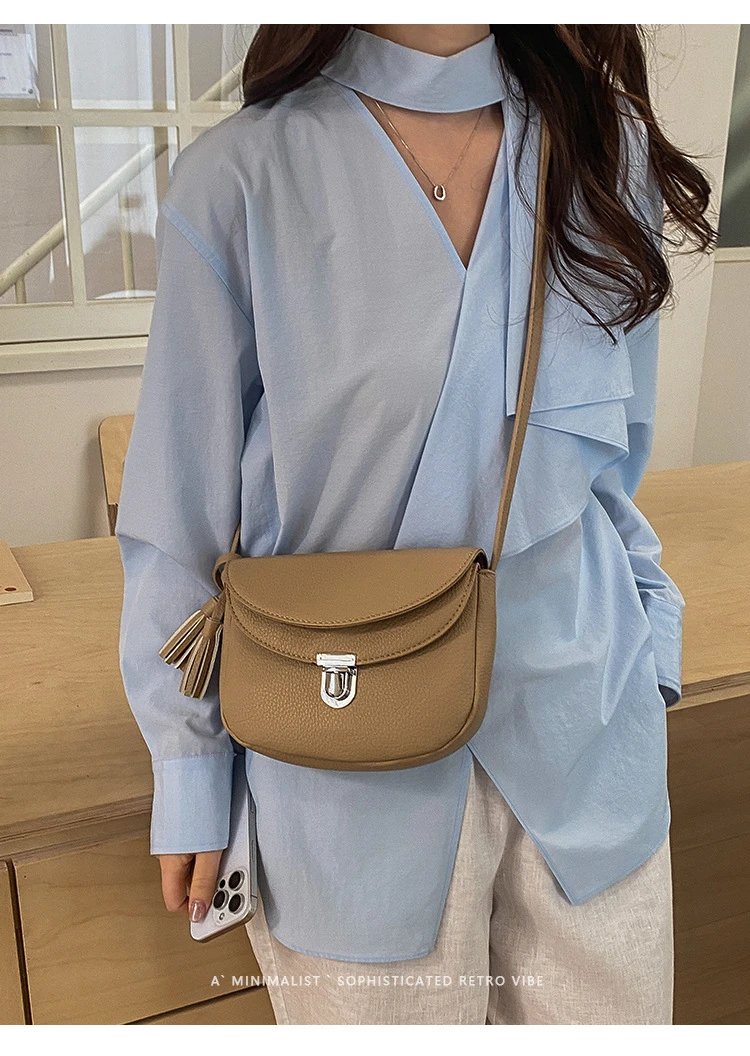 Design Saddle Bag Beige Crossbody Bag - 23