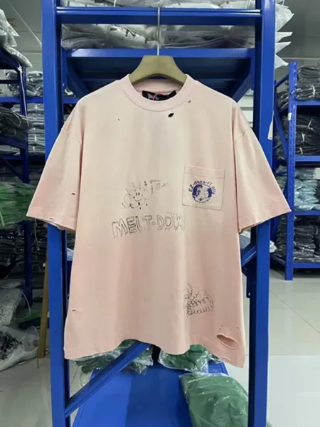 Design Melt-Dow Distressed Graphic T-Shirt Peach - 5