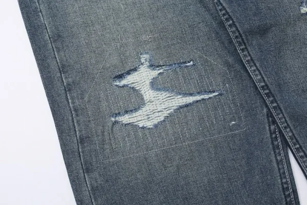 Design Paint-Splatter Washed Denim Jeans - 50