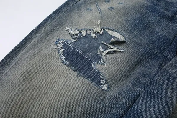 Yohji Yamamoto x Neighborhood Collection de Projets Communs Distressed Denim Jeans - 24
