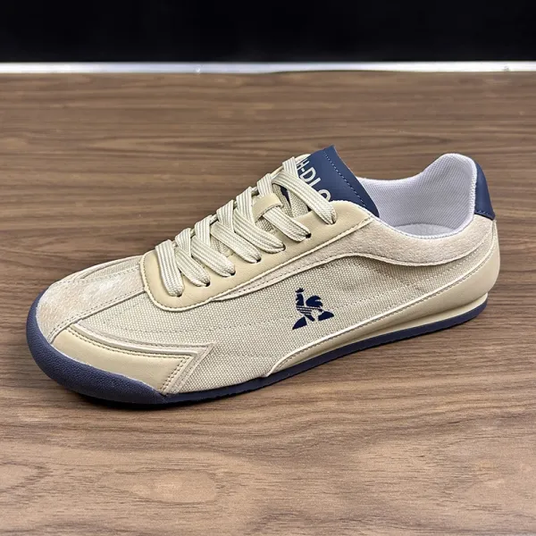Le Coq Sportif Classic Sneakers Beige and Navy - 1