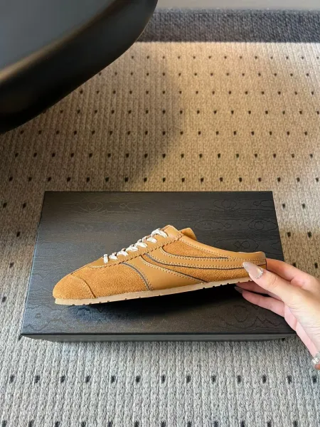 Design Mule Sneaker Green and Yellow Lace-Up Slip-On Sneakers - 9