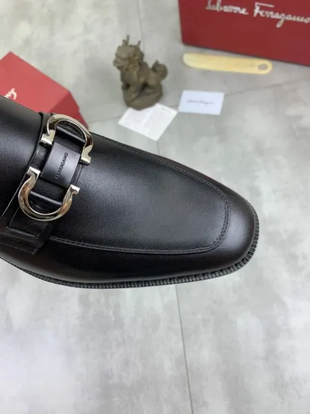 Salvatore Ferragamo Varina Loafer Black Leather Loafers - 1