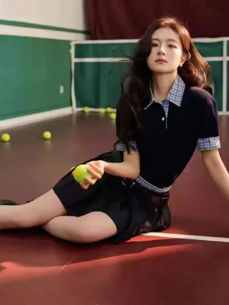 Design Layered Collar Polo Shirt Black with Gingham Trim Tops.polo - 4