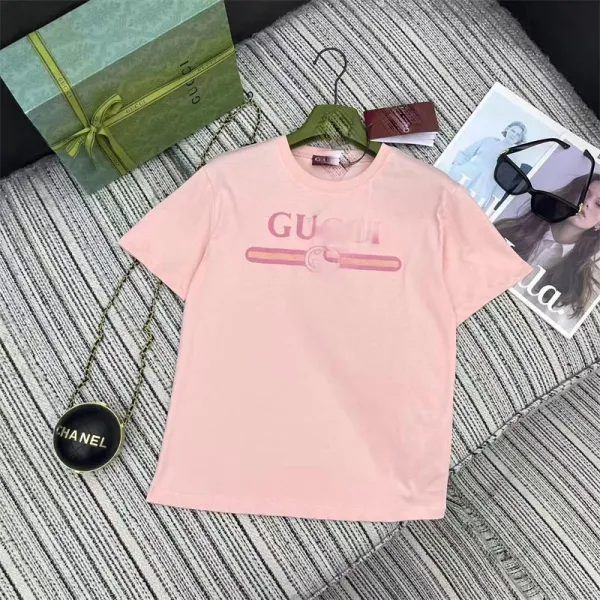 Gucci Logo Print Pink T-Shirt - 1