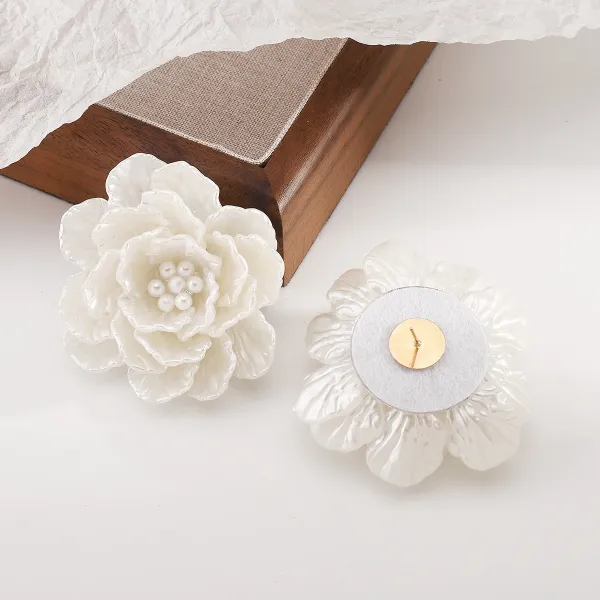 Design Floral Resin Crystal Stud Earrings Orange and Cream Jewelry - 55