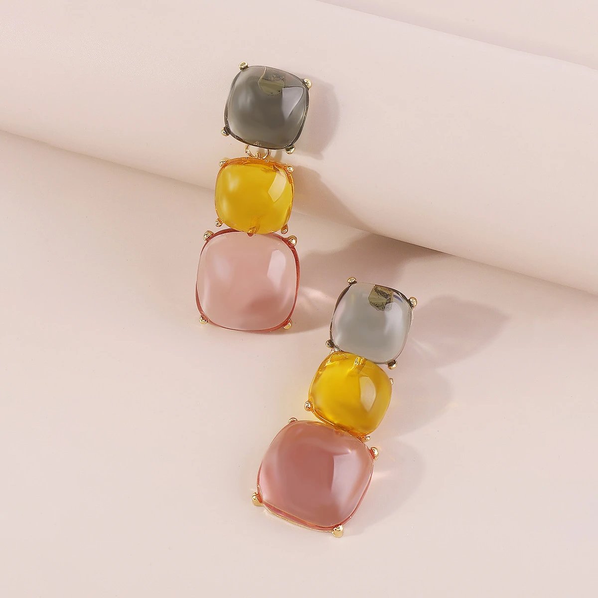 Design Statement Crystal Gradient Necklace Jewelry - 32