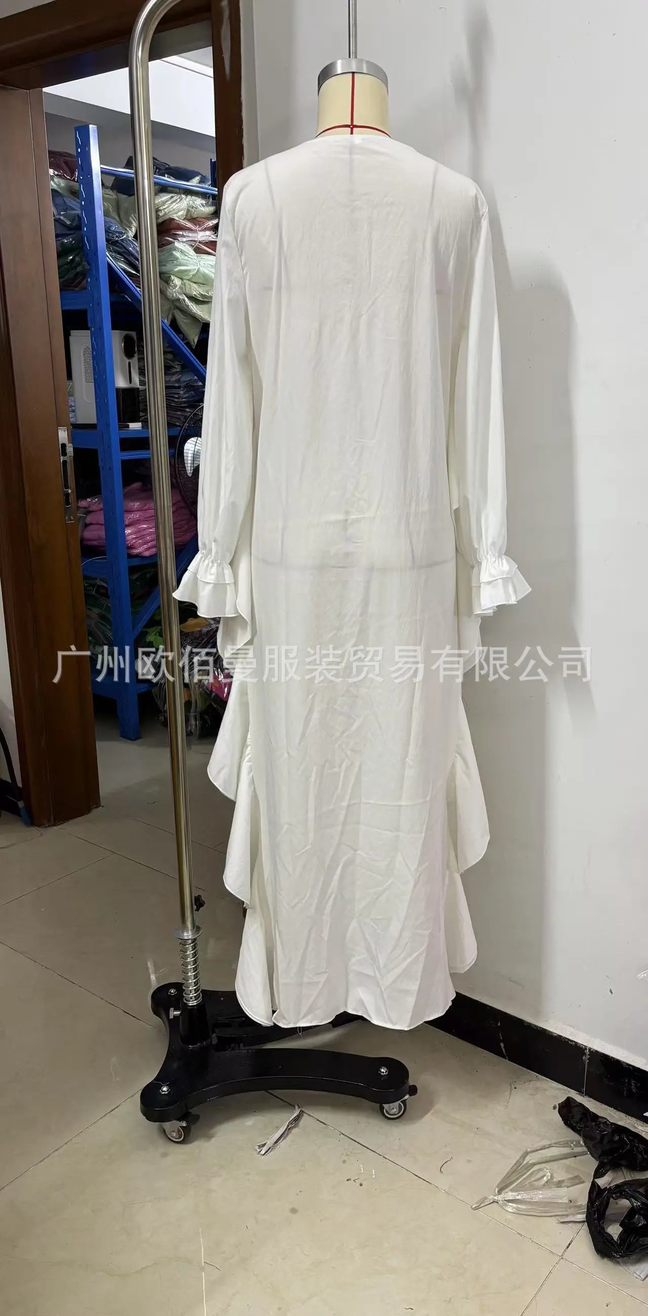 Design Ruffled Asymmetrical Hem Blouse White with Wide-Leg Jeans Tops - 6