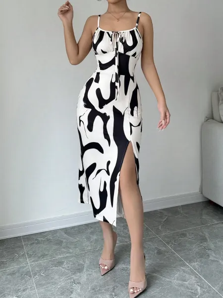 Design Abstract Print Slit Midi Dress in Black and White - 13