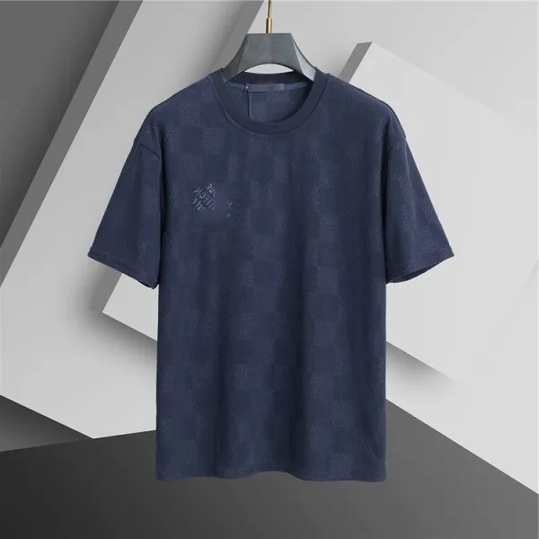 Design Textured Navy T-Shirt with Subtle Graphic Print - 1