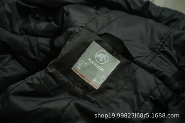 Design Mammut Eigerjoch Light Hooded Jacket Dark Gray Outerwear - 24