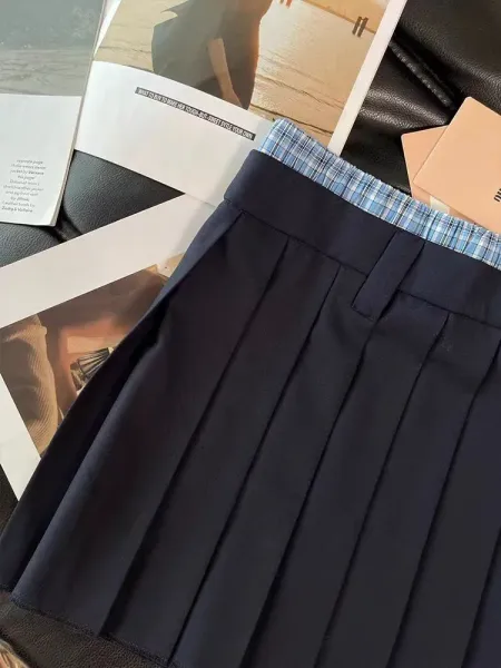 Design Pleated Skirt with Plaid Waistband Black Skirt - 9