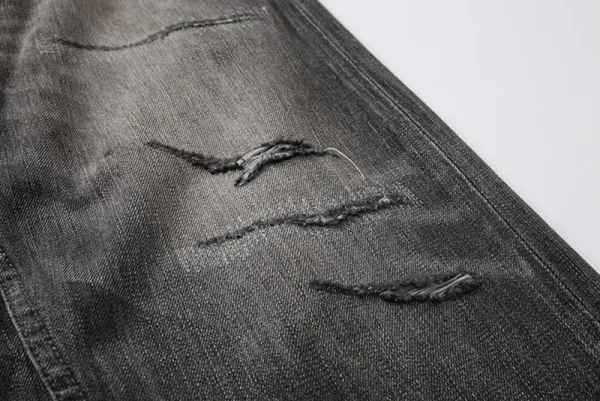 Yohji Yamamoto x Neighborhood Collection de Projets Communs Distressed Denim Jeans - 49