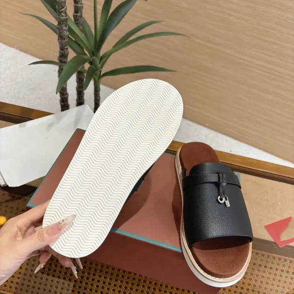 Hermès Oran Slide Black Leather Sandals Slippers - 9