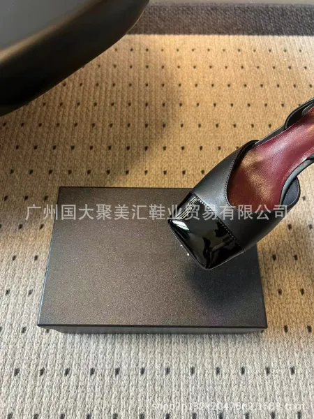 HAN Slingback Square-Toe Heels Black - 18