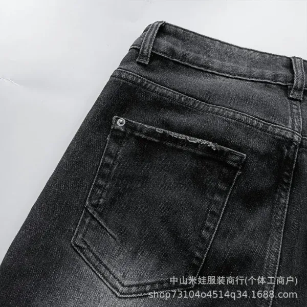 Design Patchwork Distressed Light Wash Jeans - 12