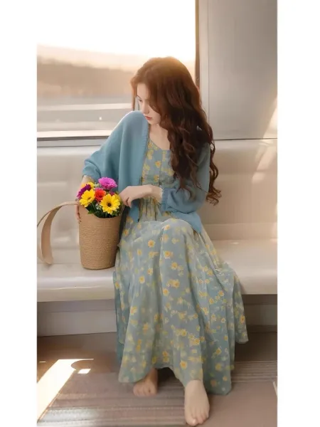 Design Floral Print Midi Dress with Cropped Cardigan in Seafoam Green - 14