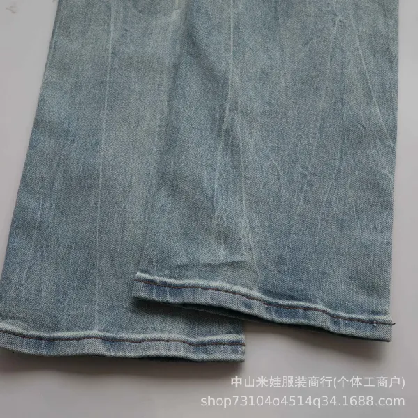 Design Flared White Denim Jeans with Embroidered Graphics - 25