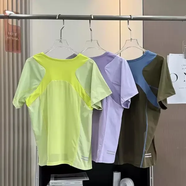 Design Color-Block Panel T-Shirt in Army Green and Blue - 4
