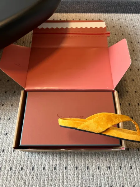 Jacquemus Les Tongs Jaune Suede Flip-Flops Slippers - 31