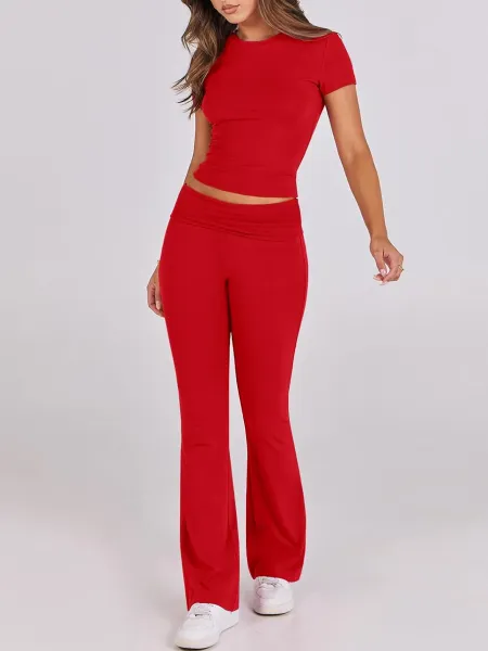Design Red Cropped Tee and Flared Pants Set - 58