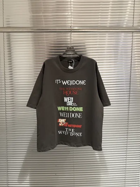 Design WE11DONE Multi-Logo Graphic Oversized T-Shirt Charcoal Gray T-Shirts - 1