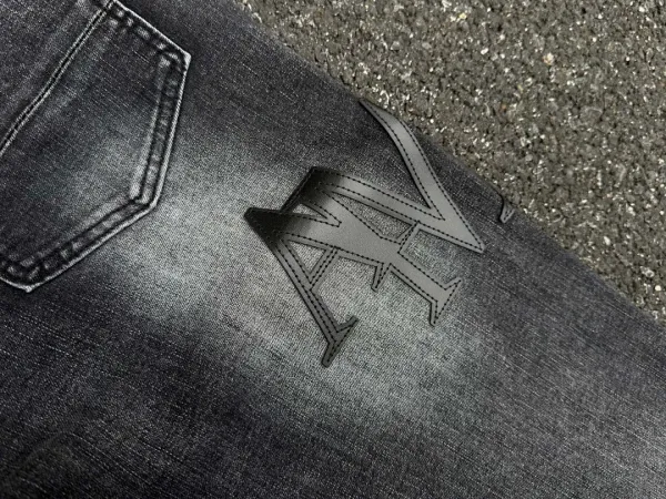 Amiri Distressed Logo Jeans Black - 10