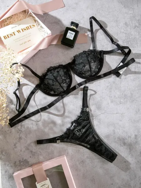 Design Red Lace Strappy Bra and Thong Set Underwear - 10