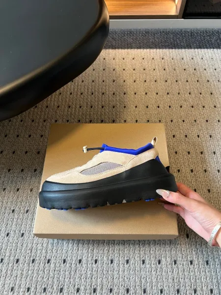 Design Chunky Platform Slip-On Sneakers Beige Blue Black - 1