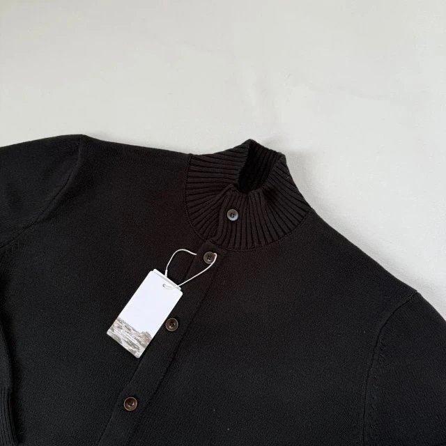 Design Beige Ribbed Collar Cardigan with Black Buttons Outerwear.cardigan - 17