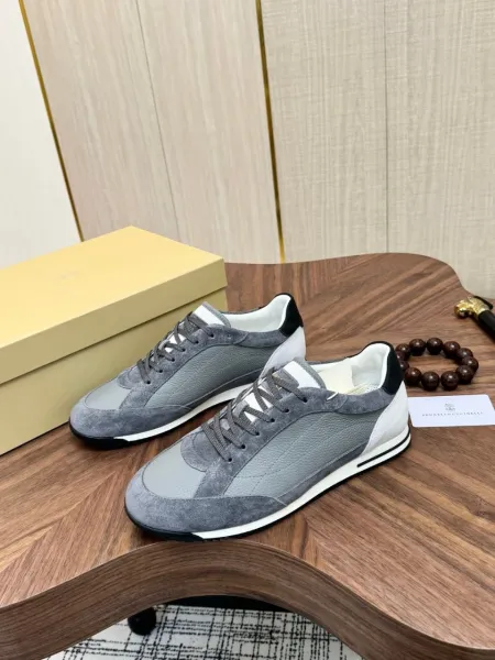 Design Brunello Cucinelli Sneakers Gray and White Leather-Suede Hybrid Sneakers - 3